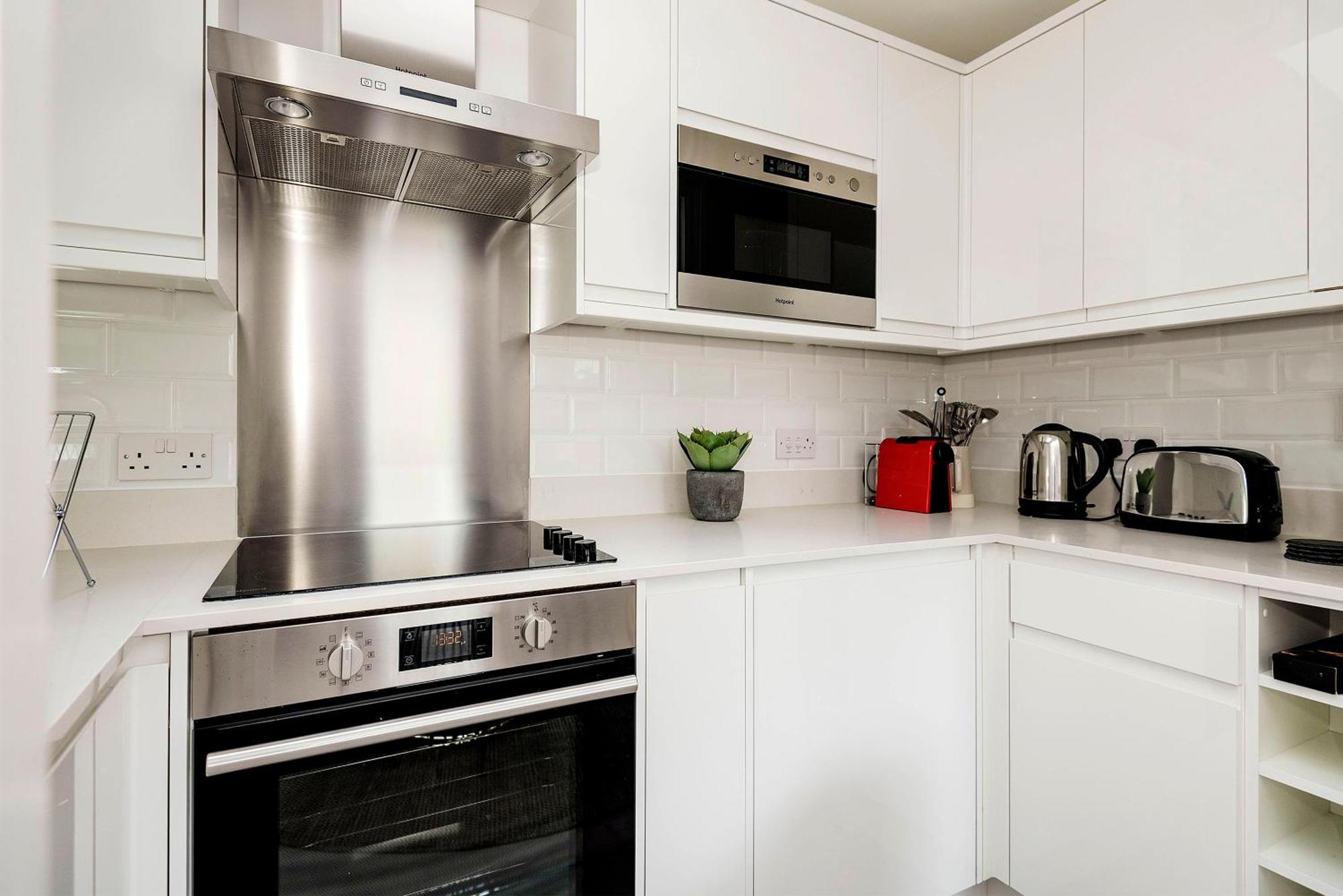 3 Sloane Gardens Apartahotel 2*